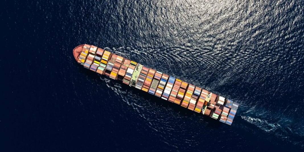Hapag-Lloyd suspends Strait of Hormuz Transits amid Security Closure
